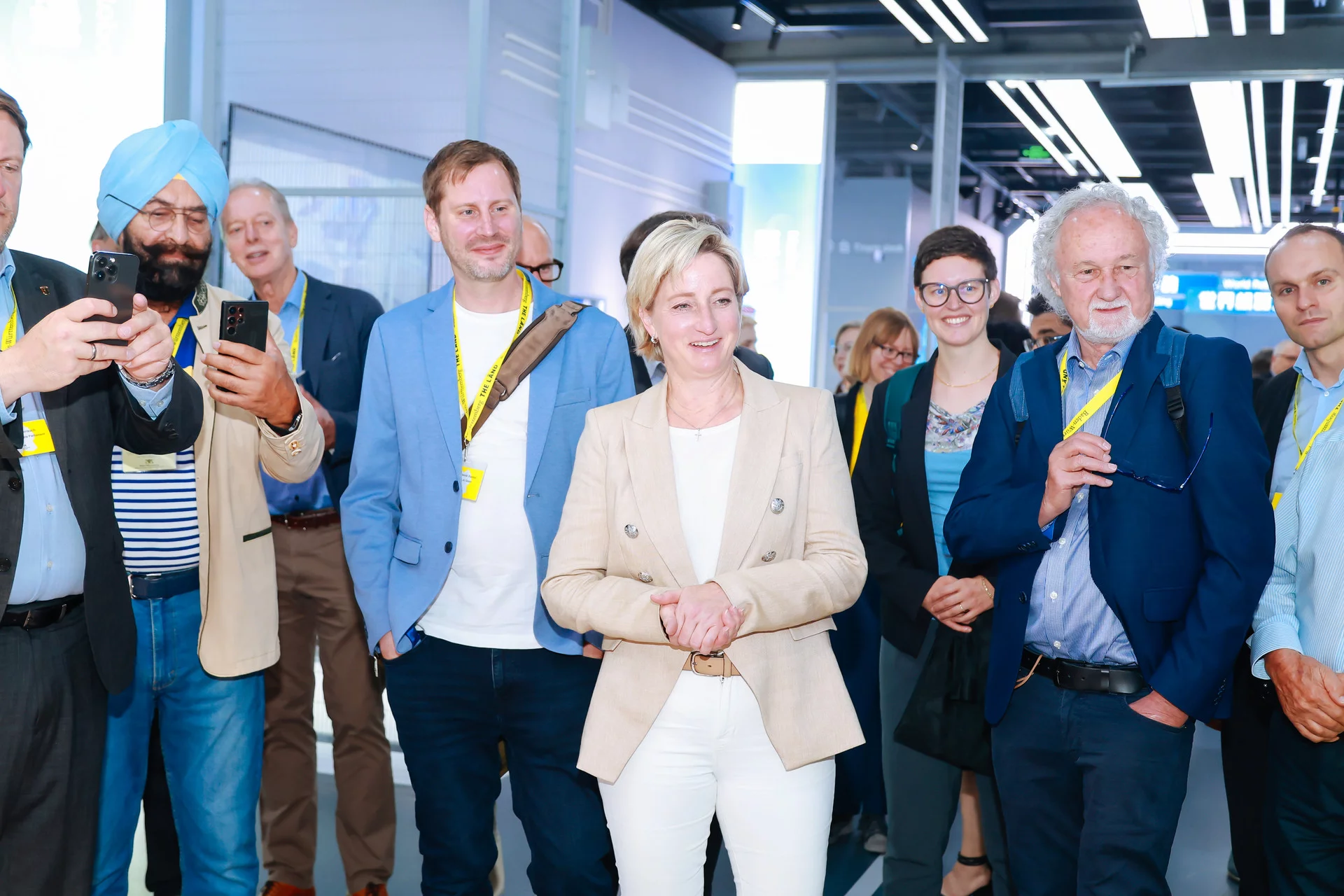 Besuch im Beijing Humanoid Robotics Center